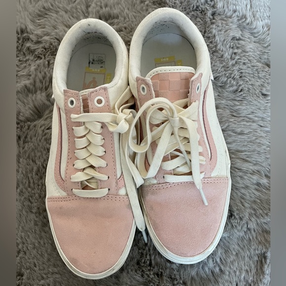 Vans - Picture 5 of 5